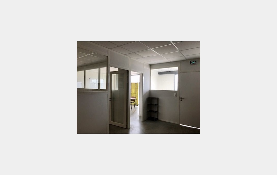 Agence Cosi : Local / Bureau | ROSIERES-PRES-TROYES (10430) | 95 m2 | 1 300 € 