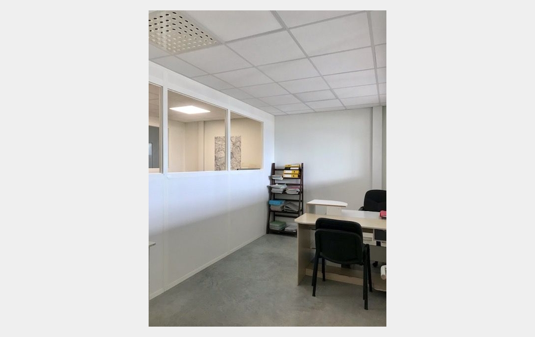 Agence Cosi : Local / Bureau | ROSIERES-PRES-TROYES (10430) | 95 m2 | 1 300 € 