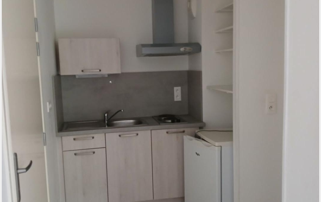 Agence Cosi : Appartement | TROYES (10000) | 25 m2 | 384 € 