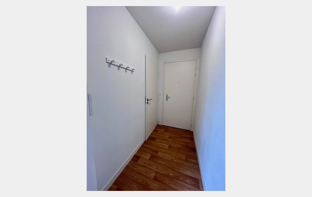 Agence Cosi : Apartment | TROYES (10000) | 21 m2 | 281 € 