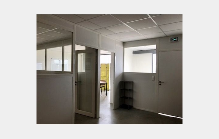 Local commercial   ROSIERES-PRES-TROYES  95 m2 1 300 € 