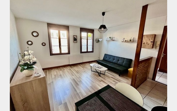 Studio   TROYES  35 m2 475 € 