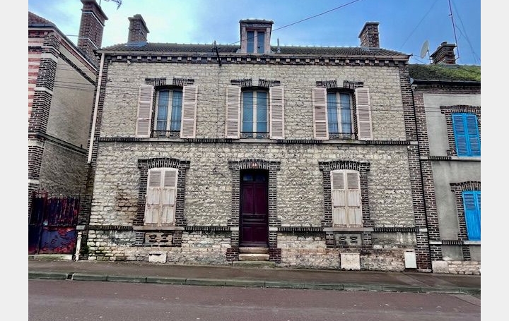 Maison   TROYES  90 m2 150 000 € 